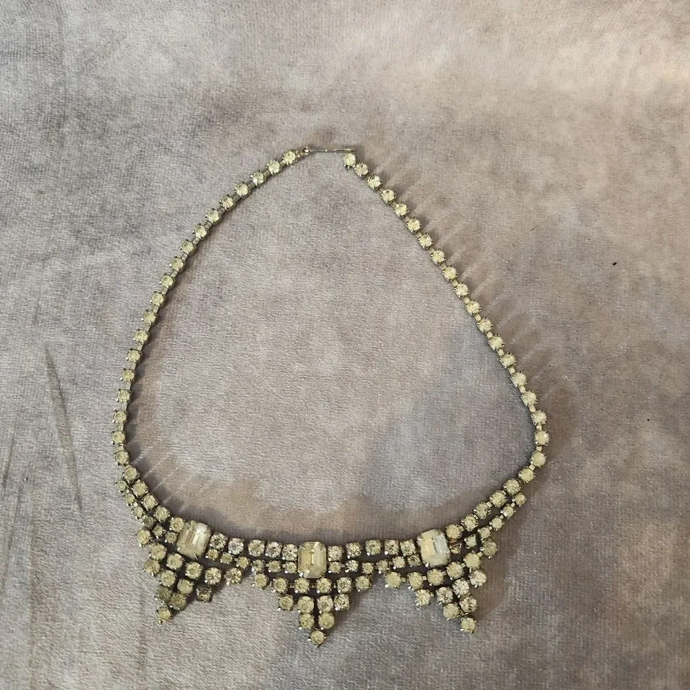Vintage Rhinestone and Silvertone‎ Necklace